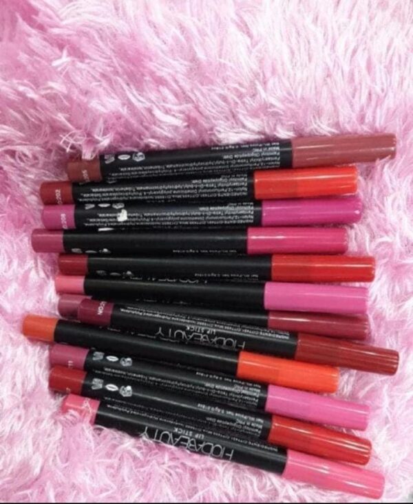 Huda beauty Jambo size lip pencil